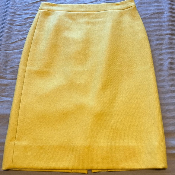 J. Crew Dresses & Skirts - EUC J. Crew No. 2 Pencil Skirt, 100% Wool, Mustard, Size 00